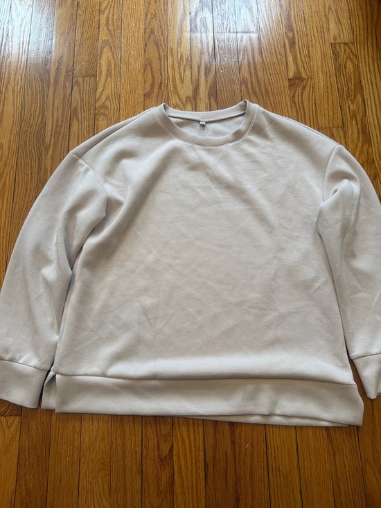 Amazon Tops - Women's Light Pink Soft Sweatshirt